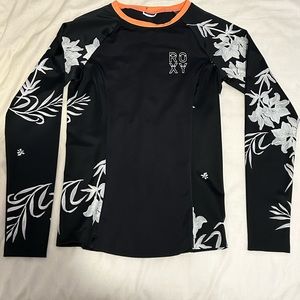 Roxy rash guard